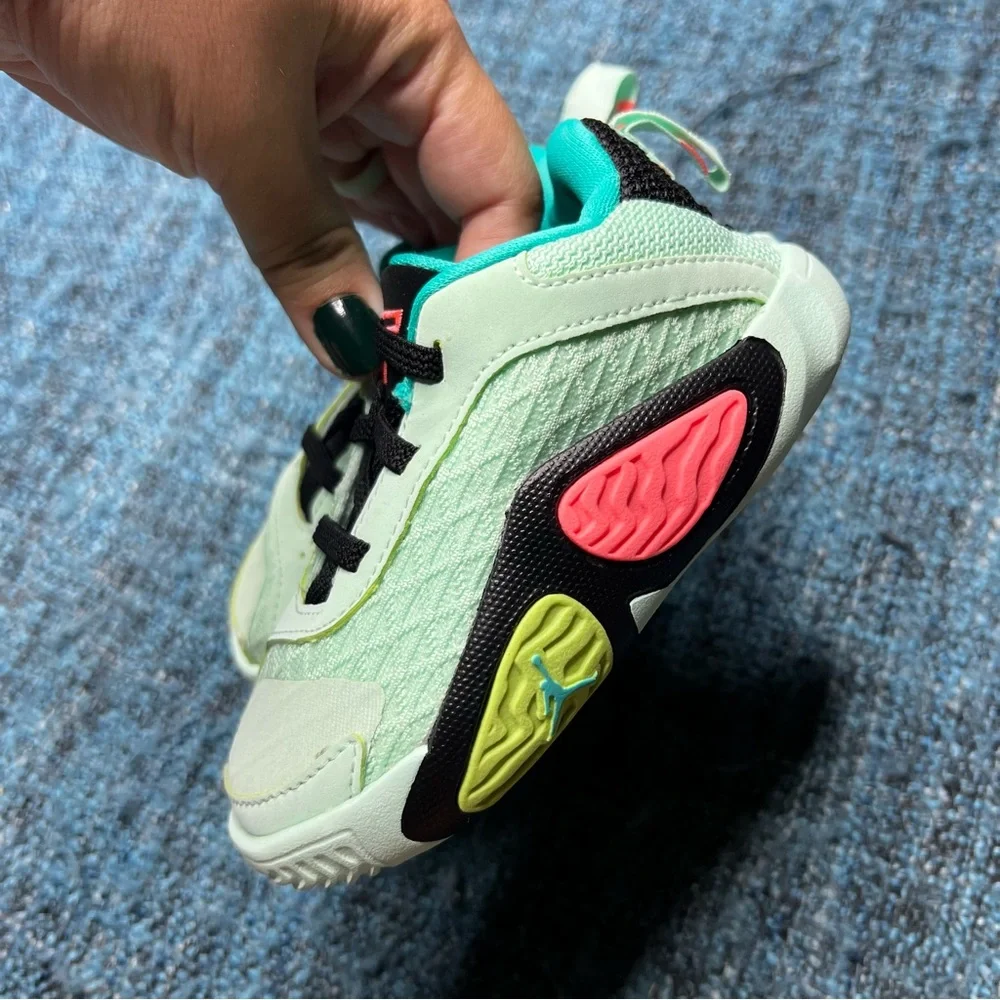Nike Jordan Tatum 2 Sneakers in Mint Foam Black Hyper Jade Toddler Size 6C